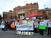 لندن میں کرکٹ شائقین کا ’’بگ تھری‘‘ کے خلاف مظاہرہ