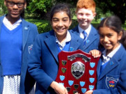 12سالہ بچی نے آئی کیو ٹیسٹ میں آئن اسٹائن اور اسٹیفن ہاکنگ کو پیچھے چھوڑ دیا