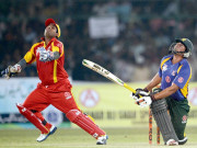 اسٹارز کی چمک ملکی میدانوں پر چھایا اندھیرا چھٹ گیا پاکستان آ ل اسٹار کامیاب 