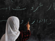 کچھ کریں نہ کریں ناخواندگی کا مسئلہ ضرور حل کریں