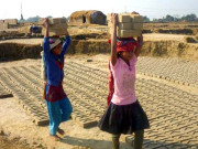 کمسن بچیوں کا ڈگمگاتا مستقبل