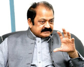 عابد شیرعلی کے والد کی باتوں کا نوٹس نہیں لیتا کیونکہ ان کا دماغی توازن درست نہیں رانا ثنااللہ