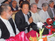 چاہوں تو اپنے گھر کو آگ لگادوں عمران خان