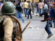 توڑ اس دست جفا کش کو یارب