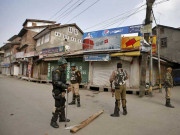 نریندر مودی کی مقبوضہ کشمیر آمد پر ہزاروں افراد گرفتار کرفیو نافذ