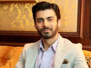فواد خان نے کنگ خان کو پشاور کے دورے کی دعوت دے ڈالی