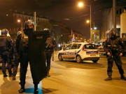 پیرس میں پولیس کا سرچ آپریشنخاتون سمیت 2 مبینہ دہشت گرد ہلاک 7 گرفتار