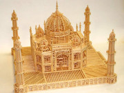 ننھے مُنے فن پارے مختلف اشیاء کے مِنی ایچر ماڈل جن میں کتنے ہی قابلِ استعمال ہیں