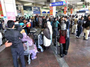 کسٹمز نے کراچی ایئرپورٹ پر ریکارڈ 25 کروڑ کے موبائل فون پکڑلیے