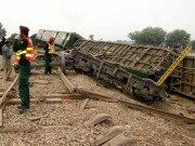 ریلوے اپ  گریڈ کرنے کا منصوبہ تاحال نامکمل، ٹرینیں ڈی ریل ہونے لگیں