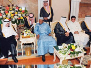 وزیراعظم حج کی ادائیگی کے بعد وطن واپس پہنچ گئے 