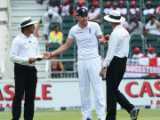 ممنوعہ ایریا میں باربار دوڑنے پر بولنگ سے ہٹانے پر اینڈرسن علیم ڈار سے الجھ پڑے