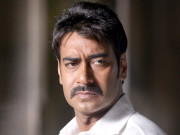 فلم انڈسٹری میں غیر معروف لوگ شہرت کے لیے تنازعات کا سہارا لیتے ہیں اجے دیوگن