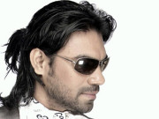 خوب صورت لڑکیوں سے بات کرنے کے بہانے تلاش کرتا ہوں گورو چوپڑا 