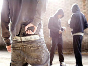 ’’جرائم کا ارتکاب نہ کریں رقم لے لیں‘‘