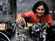 سائیکل مستری کی رہنمائی نے زندگی بدل دی نرگس ماولہ والا