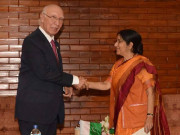 سرتاج عزیز سشما سوراج ملاقات مثبت پیش رفت