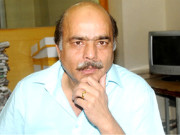 کبھی فن کارکام میں ڈوبتے تھے آج کام ڈوب رہاہے 