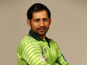 ظہیر عباس نے سرفراز احمد کی کلاس لے لی بھرے مجمع میں نصیحتیں