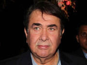 کرشمہ کی طلاق خاندان کے لیے افسوسناک ہےرندھیر کپور