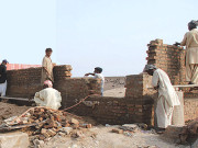 ہاتھی کے دانت دکھانے کے اور کھانے کے اور