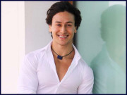 بالی وڈاسٹارٹائیگر شیروف پاکستانی فلم میں کام کے خواہاں