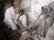 ہیں تلخ بہت بندہ مزدورکے اوقات مزدوروں کاعالمی دن آج منایا جارہا ہے