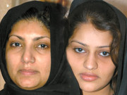 گلوکاروں کی نوحہ خوانی شوبز سرگرمیاں معطل اداکارائوں نے سیاہ لباس زیب تن کرلیے  