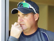 قومی کرکٹ ٹیم کے نئے کوچ مکی آرتھر18 لاکھ روپے ماہانہ وصول کریں گے