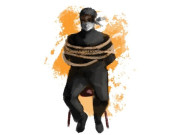 سانپ آستین سے برآمد ہوا 