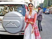 غلط ڈرائیونگ پر اداکارہ ادیتی راؤ حیدری کا چالان