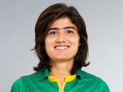 ڈیانا کرکٹ اور فٹبال دونوں میں ملک کا نام روشن کرنے کیلیے کوشاں