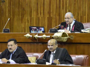 سینیٹ کا لڑکیوں کو جلانے کے واقعات کا نوٹس  مذمتی طور پر اجلاس 5 منٹ کیلیے ملتوی