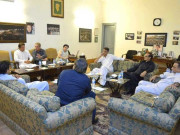 پانامہ اسکینڈل پی ٹی آئی کا حکومت مخالف دھرنے کی تیاریوں پرغور