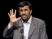 آیت اﷲ خامنہ ای نے پارلیمان کو صدر احمدی نژاد کو طلب کرنے سے روک دیا 