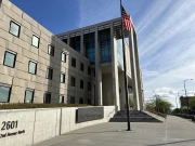 امریکا میں بیورو آف انڈین افیئرز کے سابق افسر پر ریپ کے الزام میں فرد جرم عائد