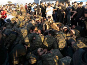 غداروں کو الگ قبرستان میں دفنایا جائیگا جن پر گزرنے والے لعنت بھیجیں گے میئراستنبول