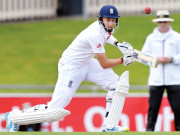 پاکستان کیخلاف 61 برس بعد ہوم گراؤنڈ پر کسی انگلش کھلاڑی کی ڈبل سنچری