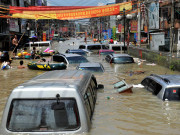 چین میں شدید بارشوں اور سیلاب سے تباہی 87 افراد ہلاک اور 50 ہزار مکانات تباہ