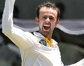 ٹیسٹ وکٹوں کی ڈبل سنچری ناتھن لیون پہلے آسٹریلوی آف اسپنر بن گئے