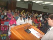 مقامی حکومتوں کے قیام کو اولیت دیجیے