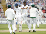 سہیل ایجبسٹن میں 5 وکٹیں لینے والے پانچویں پاکستانی