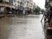 شدید بارشوں کے باعث کاروباری سرگرمیاں معطل ہونے سے تاجروں کو مالی نقصان کا سامنا