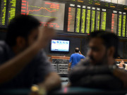 کراچی حصص مارکیٹ انڈیکس پہلی بار 16650 پوائنٹس پر پہنچ گیا 