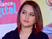 پاکستانی سنیماؤں میں جا کرمیری فلم ’’آکیرا‘‘ ضرور دیکھیں سوناکشی سنہا