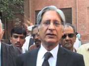 اعتزازاحسن نے پاناما پیپرزکی تحقیقات کا بل سینیٹ میں جمع کرا دیا