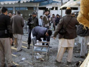 مردان ضلع کچہری گیٹ پرخود کش حملے میں 13 افراد جاں بحق 40 زخمی