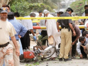 کلفٹن چینی قونصل خانے کے باہر بم دھماکا 2افراد زخمی