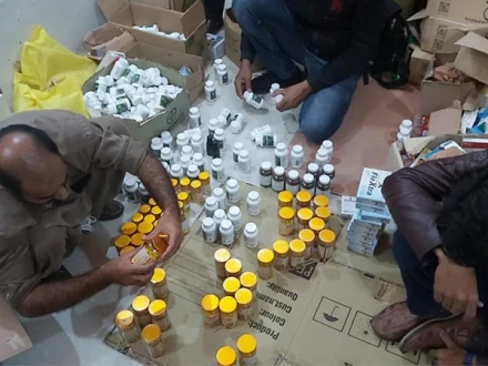بلدیہ ٹاؤن میں چھاپے کے دوران جعلی ادویات کی بڑی کھیپ پکڑی گئی