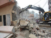 غیر قانونی تعمیرات یکساں کارروائی کی جائے